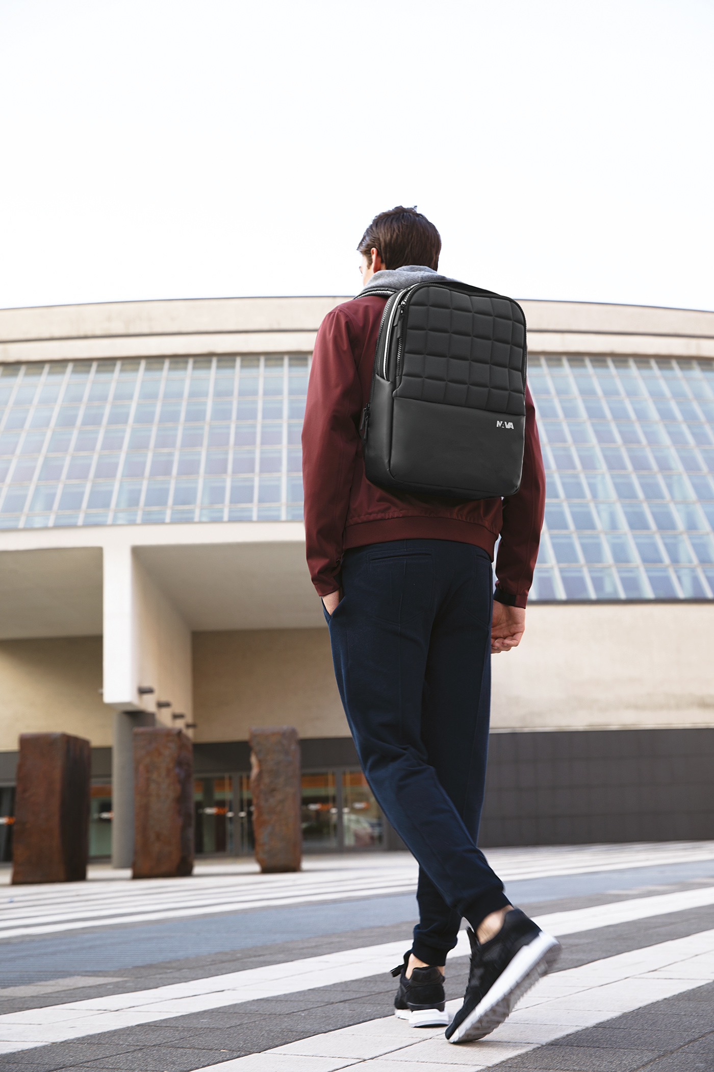 knapsack，both shoulders，motion，fashion，