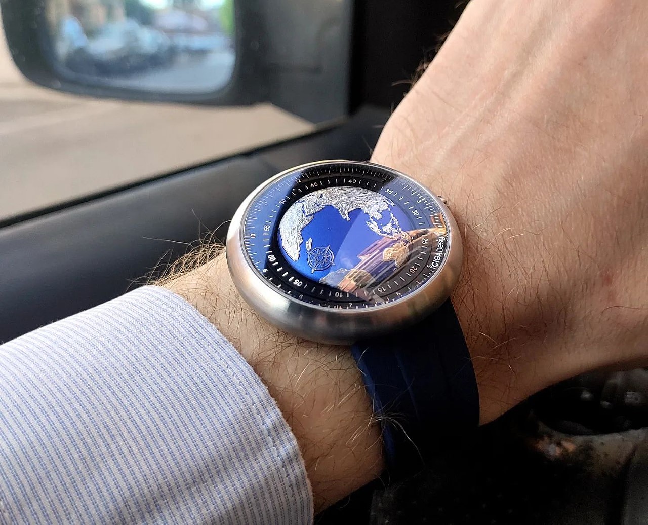 earth，Wristwatch，rotate，gemstone，