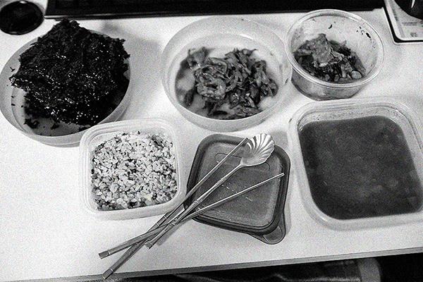 Heat preservation lunch box，product design，Total appearance，exquisite，