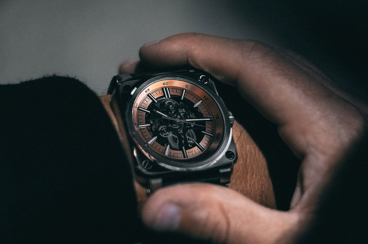 Wrist watch，science and technology，innovate，fashion，