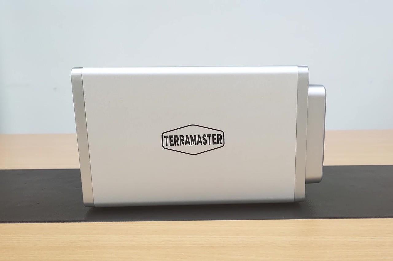 TERRAMASTER，储存硬盘，产品设计，数据储存，