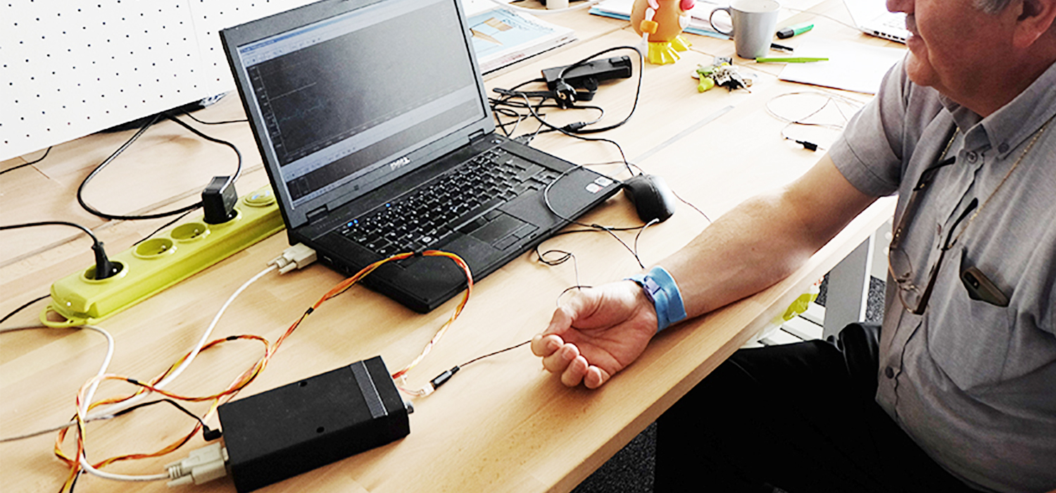 Reprint，medical care，sleep，monitor，