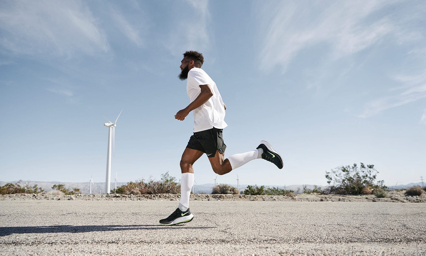 nike，shoes，Fly shoes，fashion，sneakers，PEGASUS，product design，