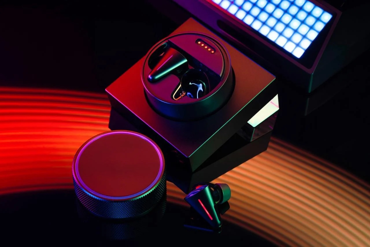 Futurist，product design，Cyberblade TWS，headset，