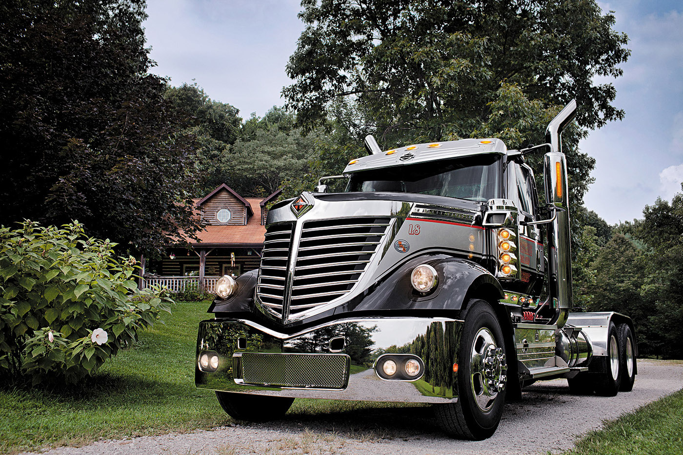 international trucks 2012 照片里的卡车也是那么美