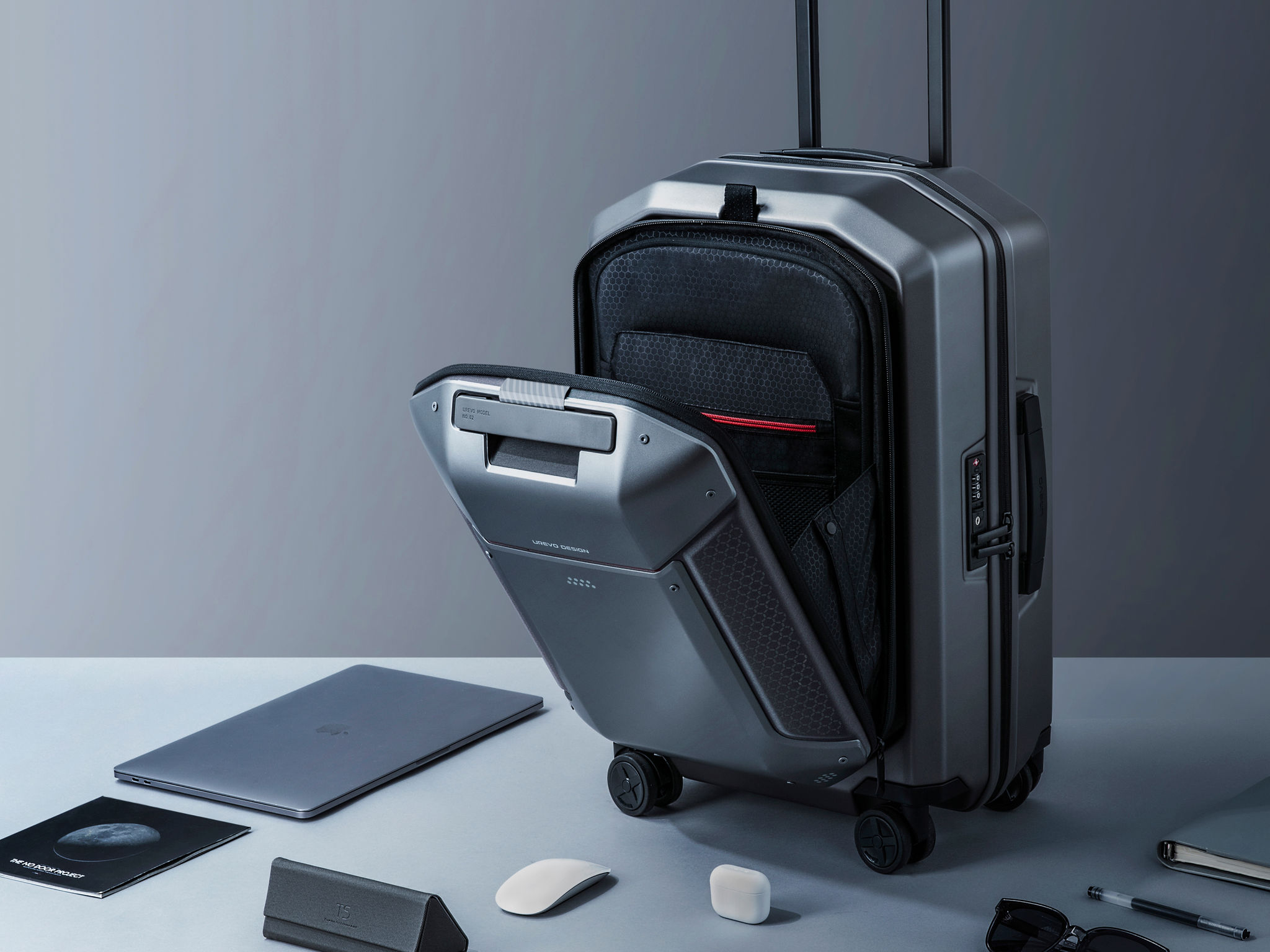 product design，leisure time，suitcase，