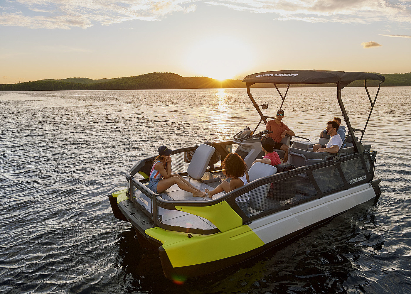 product design，Automobile/transportation，Floating boat，