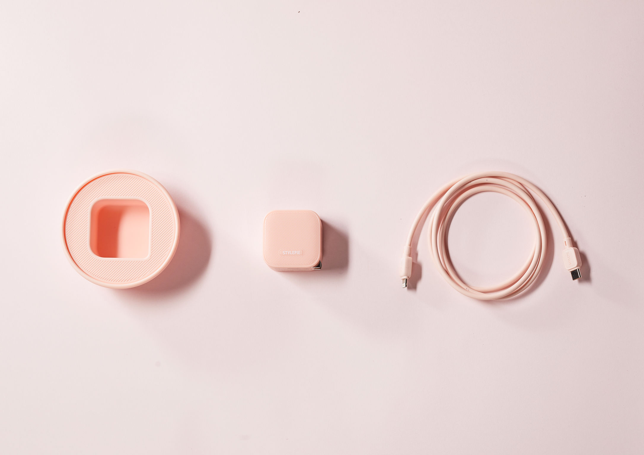 packing design，Consumer products，Charging kit packaging，