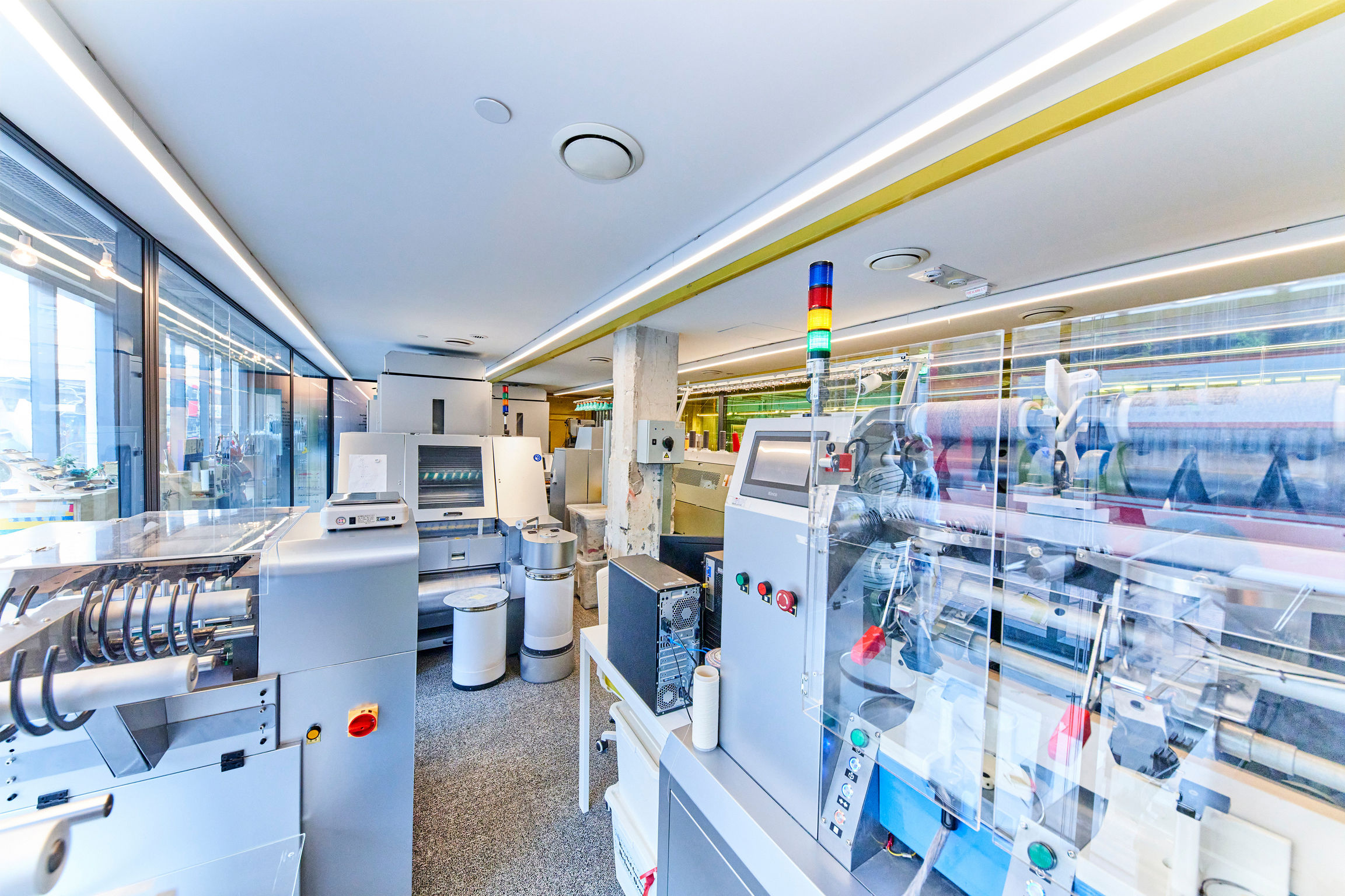 Service design，retail，Used clothes recycling system，