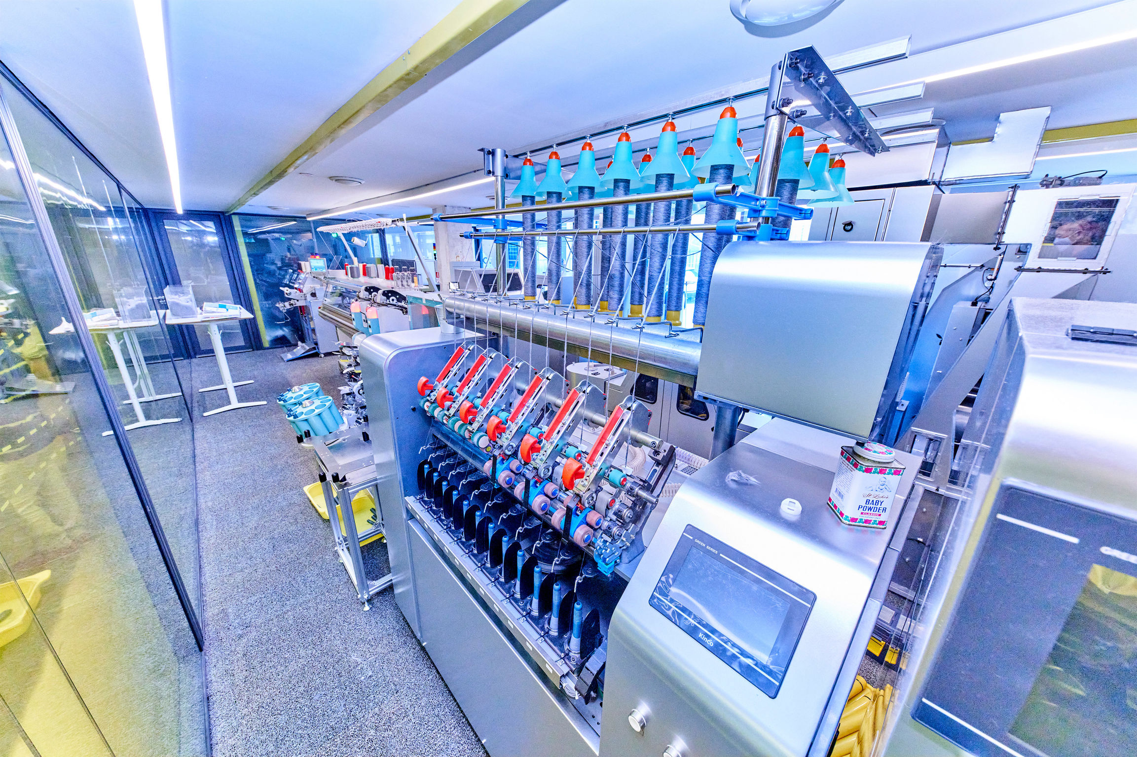 Service design，retail，Used clothes recycling system，