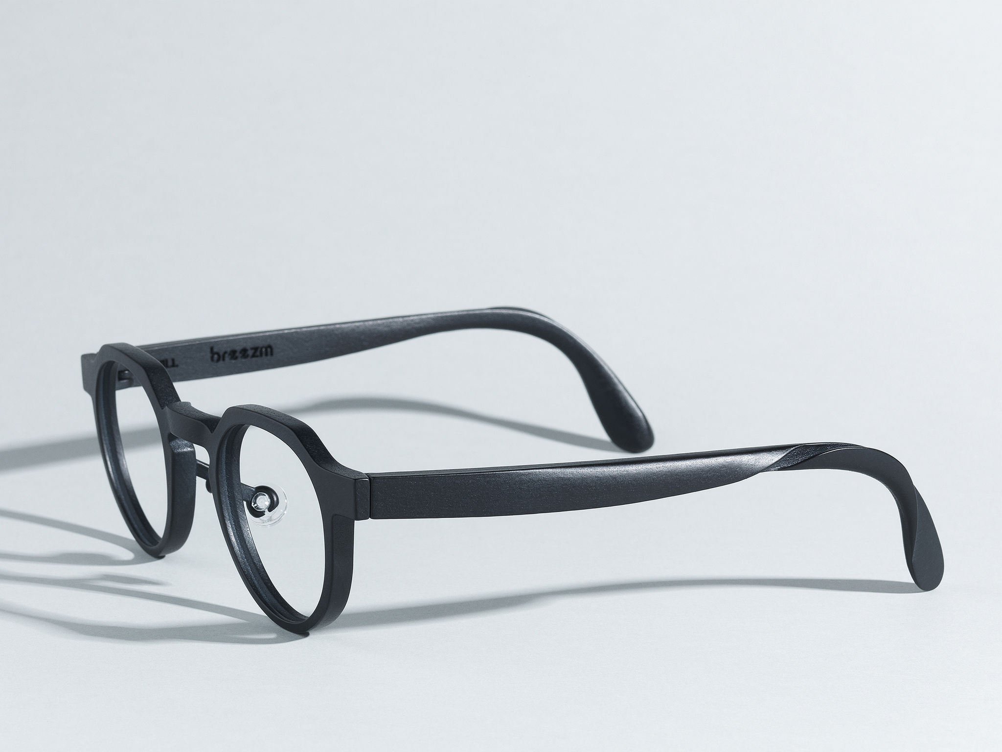 product design，leisure time，glasses，