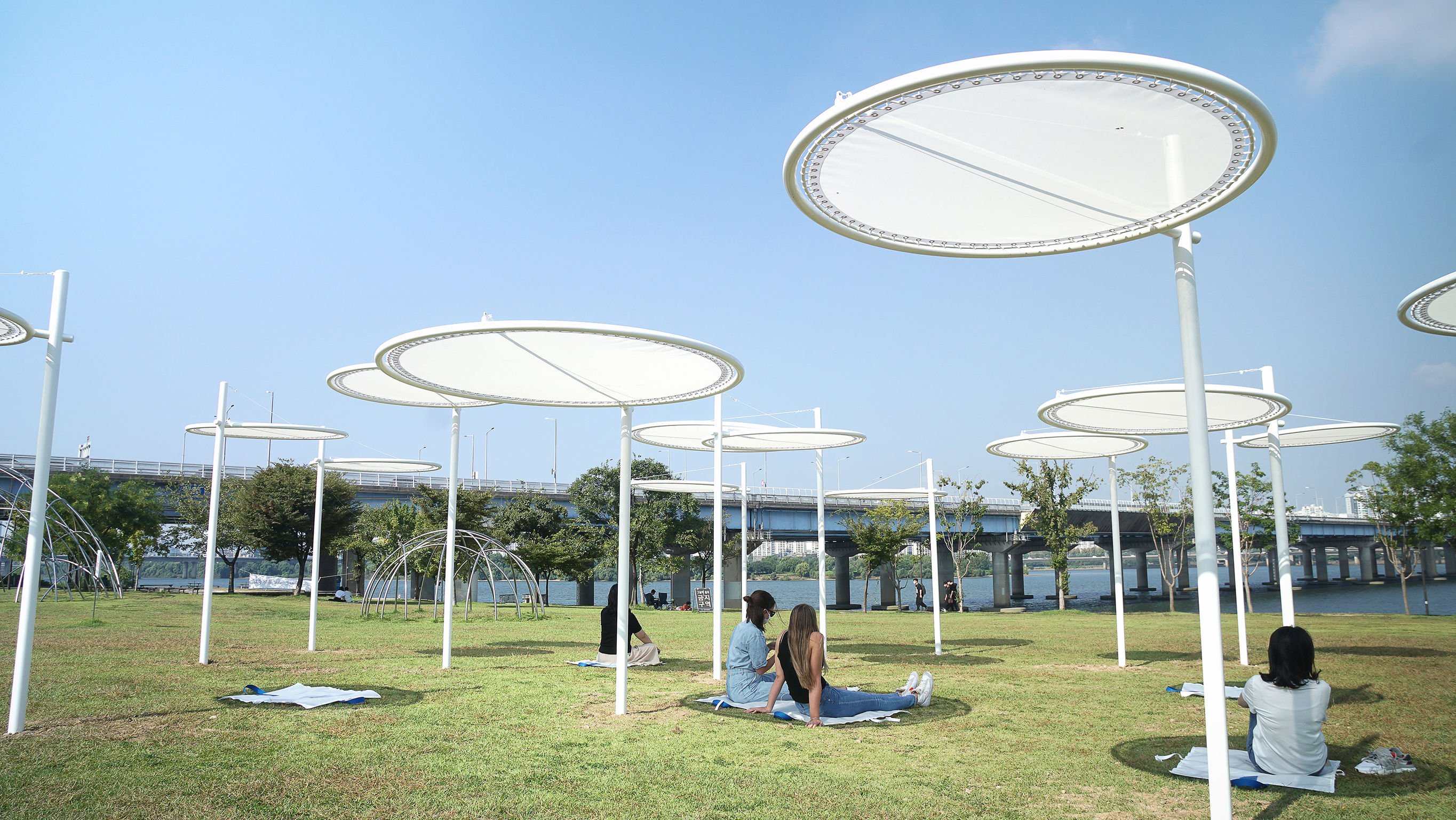 Architectural design，Public buildings，Sunshade structure，