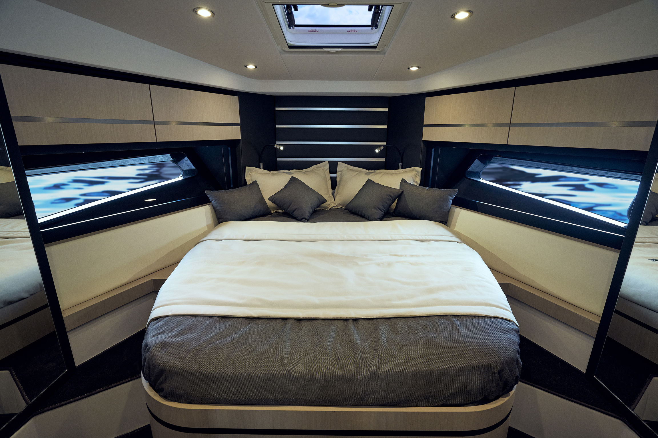 product design，Automobile/transportation，Speedboat，