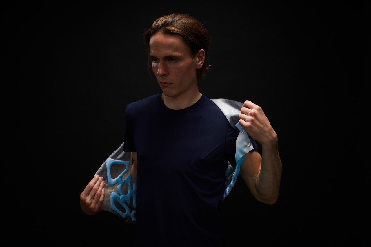 vest，clothing，Outdoor equipment，originality，