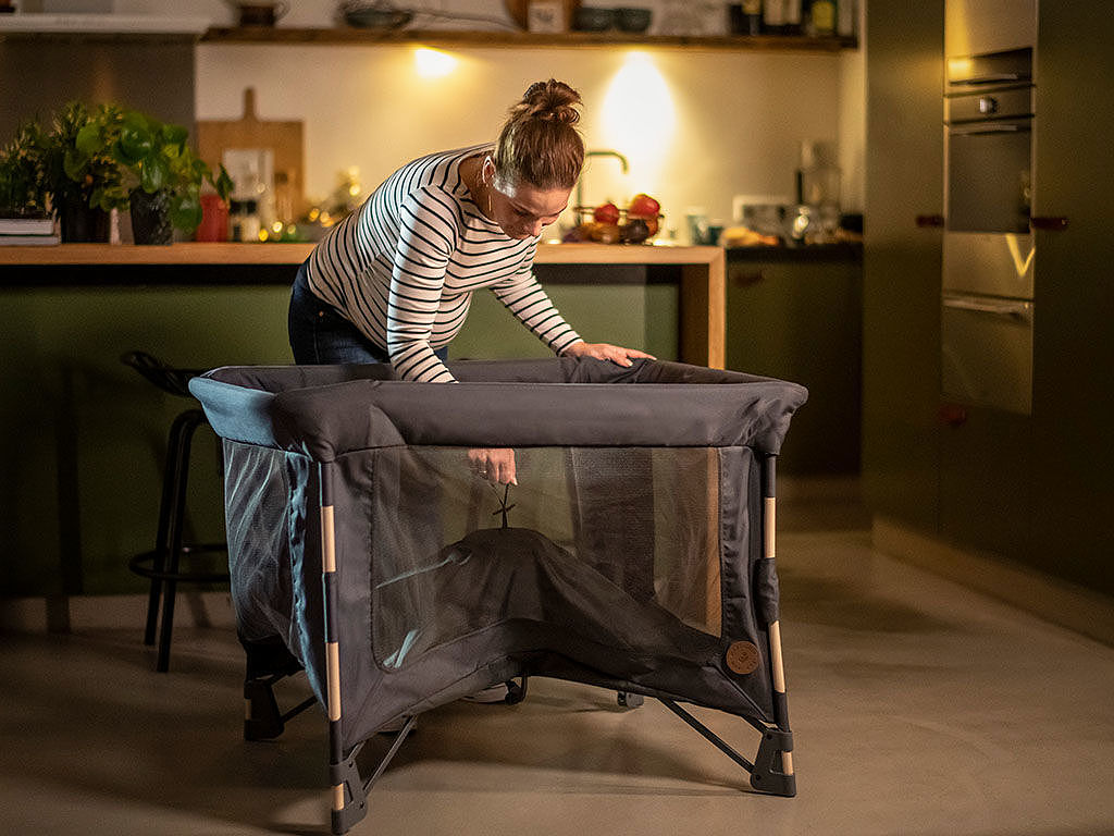 product design，Baby products，Travel crib，