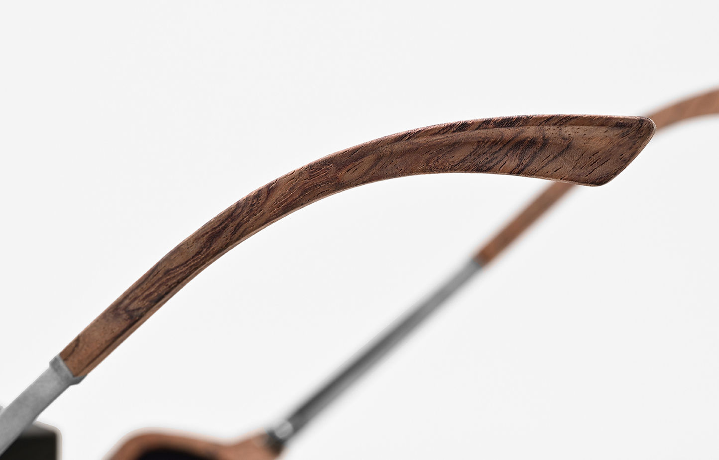 product design，leisure time，glasses，