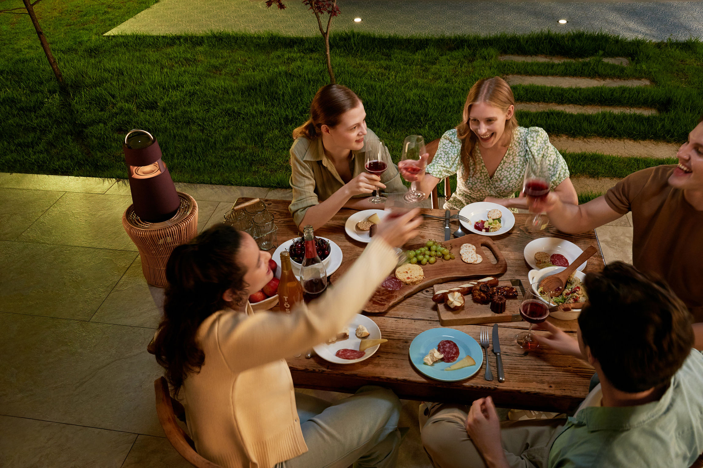 product design，hi-fi equipment，Wireless speaker，