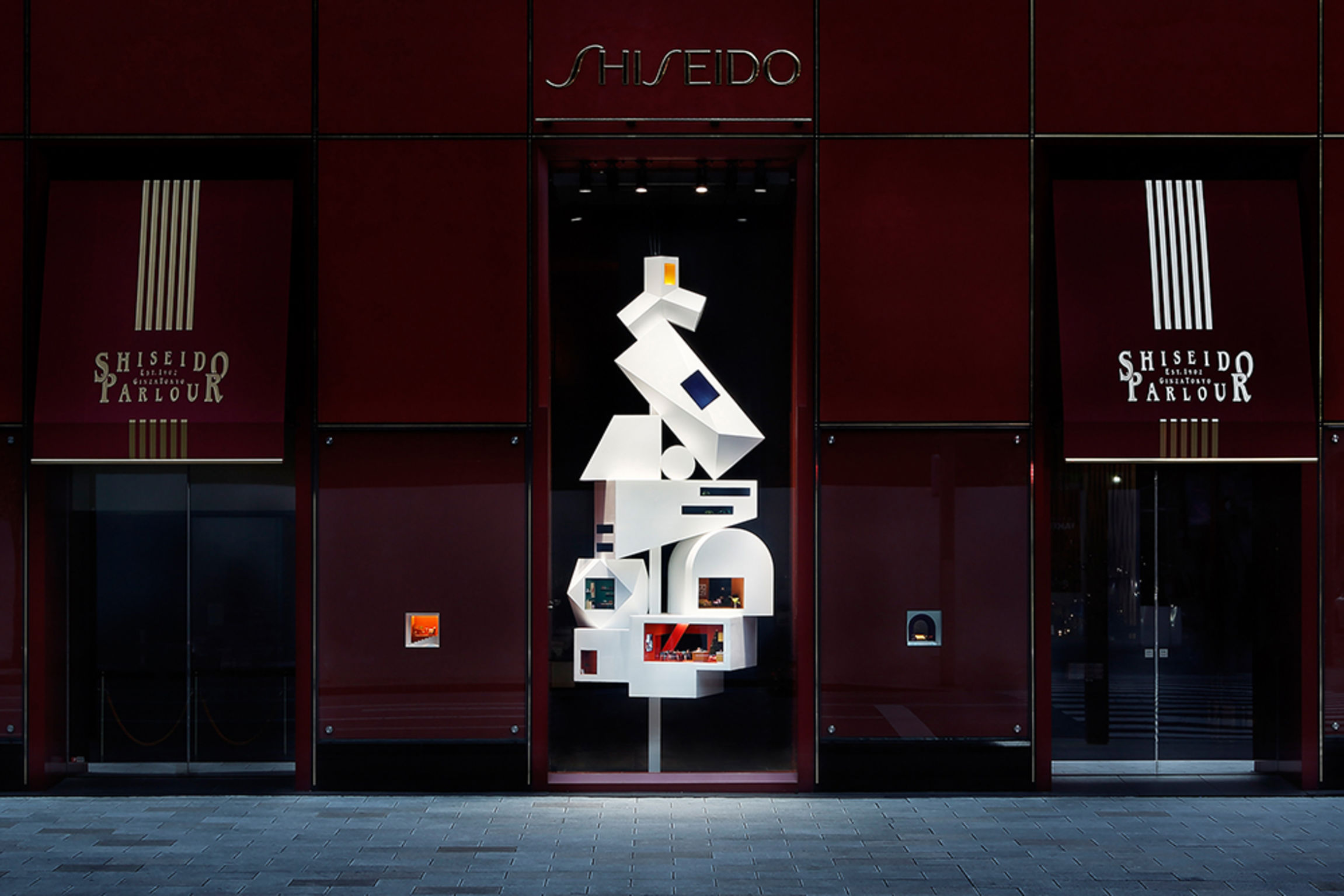 Interior design，Installments and Facilities，Screen display，