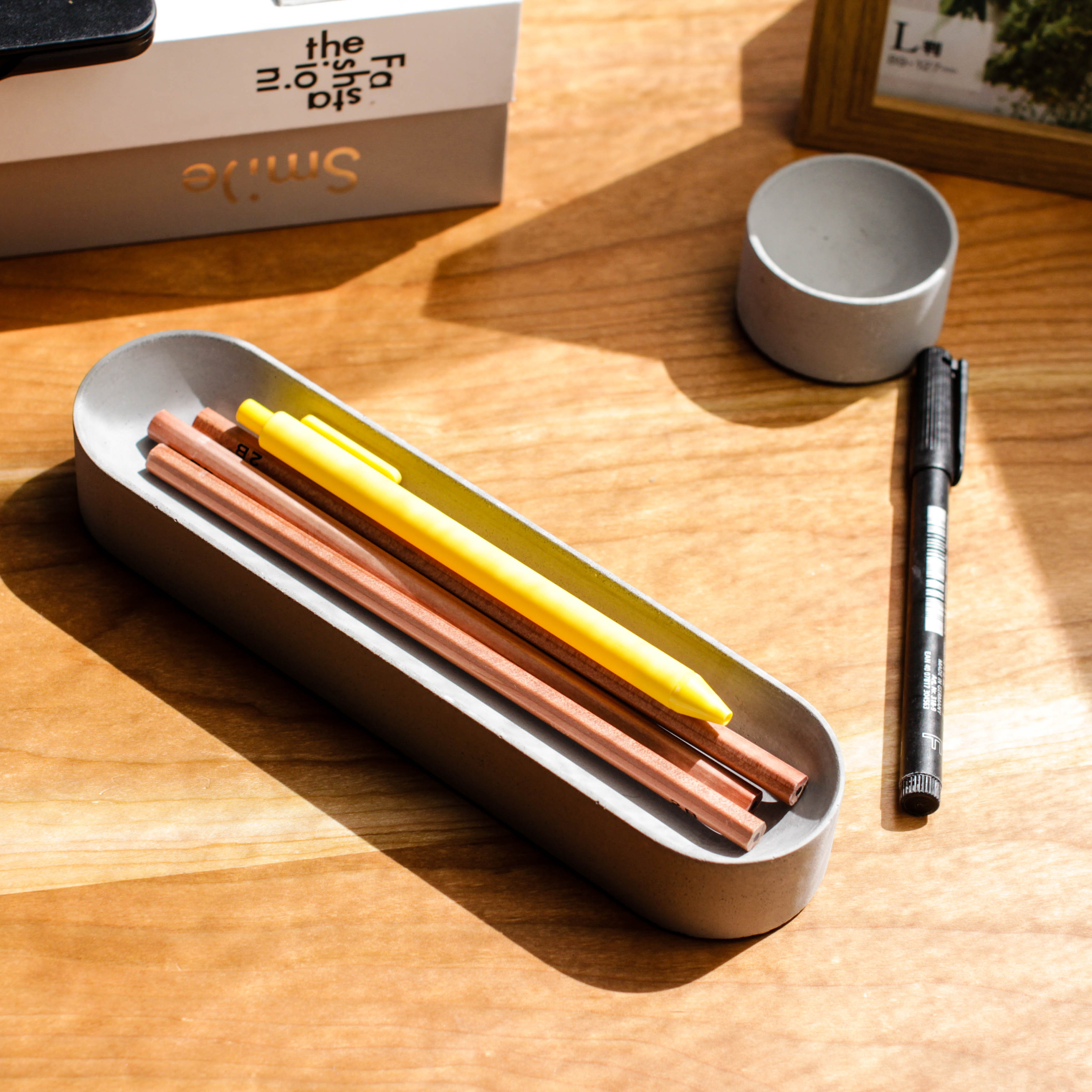 First cow，Clear cement，Pencil case，concrete，original，Pure handmade，