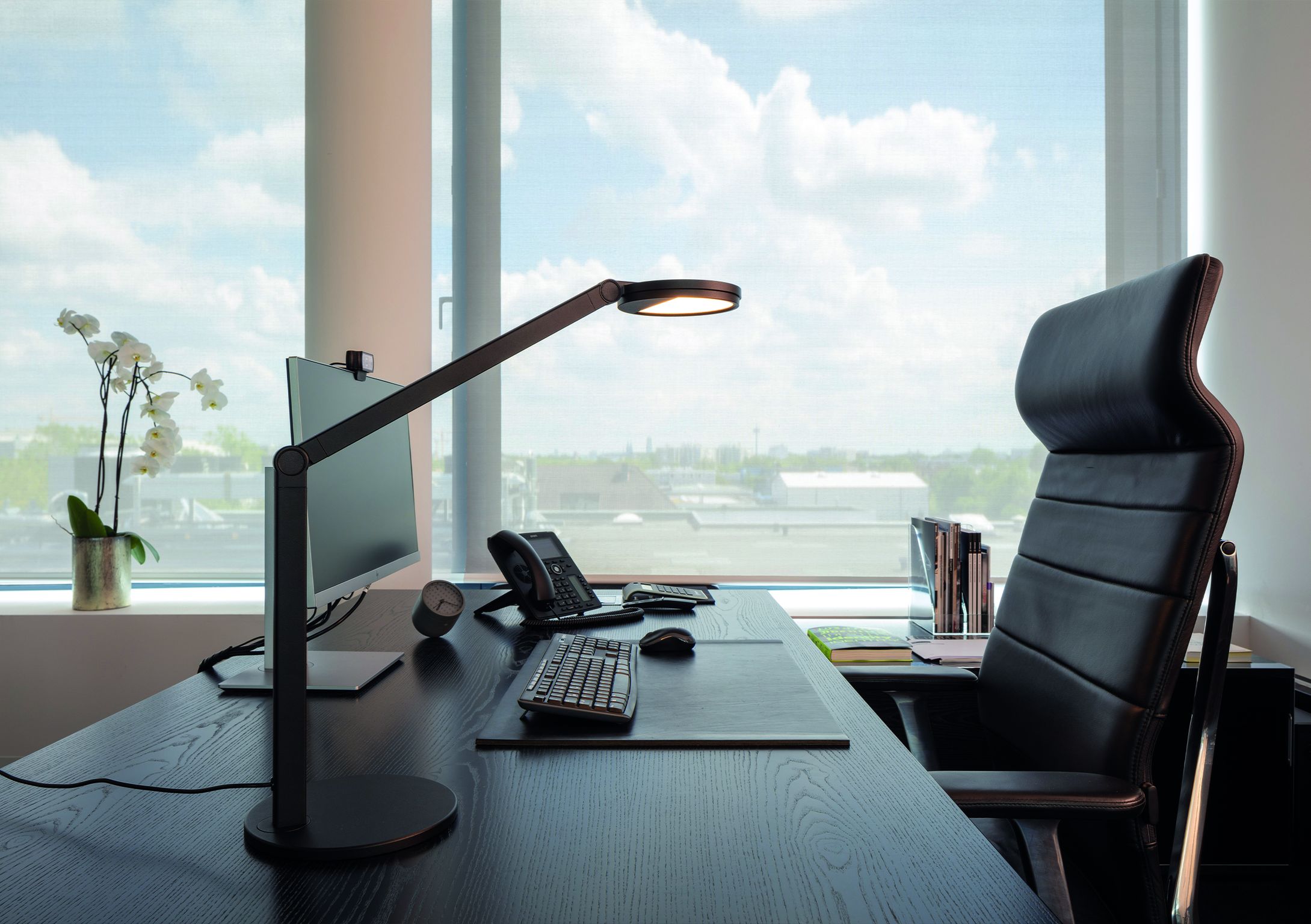 product design，lighting，Desk lamp，