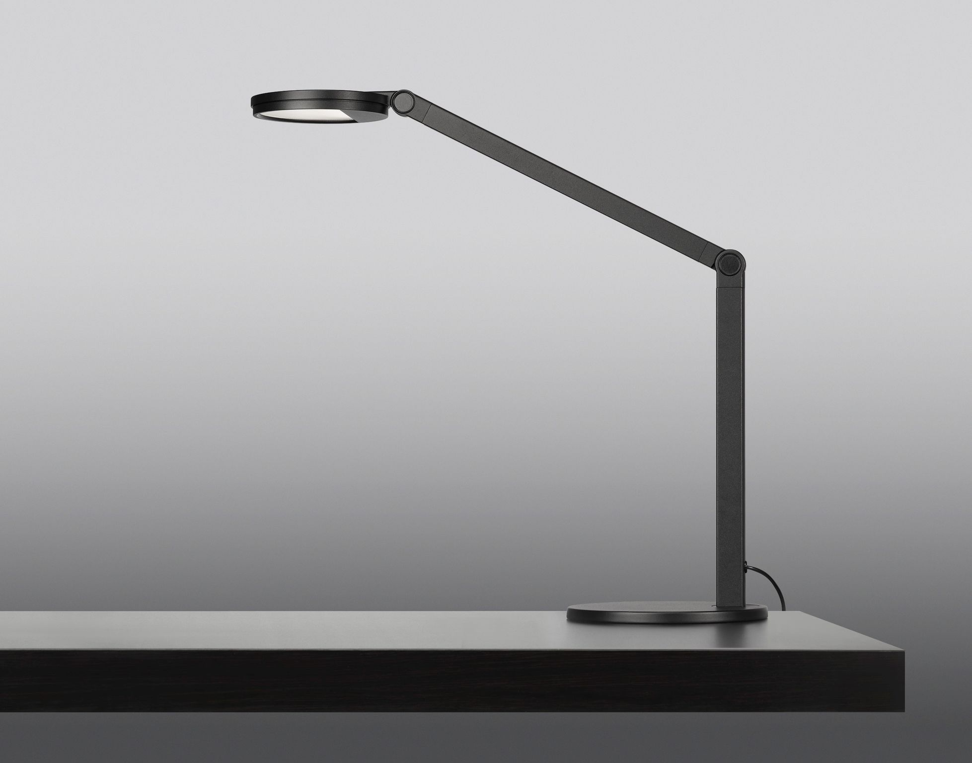 product design，lighting，Desk lamp，