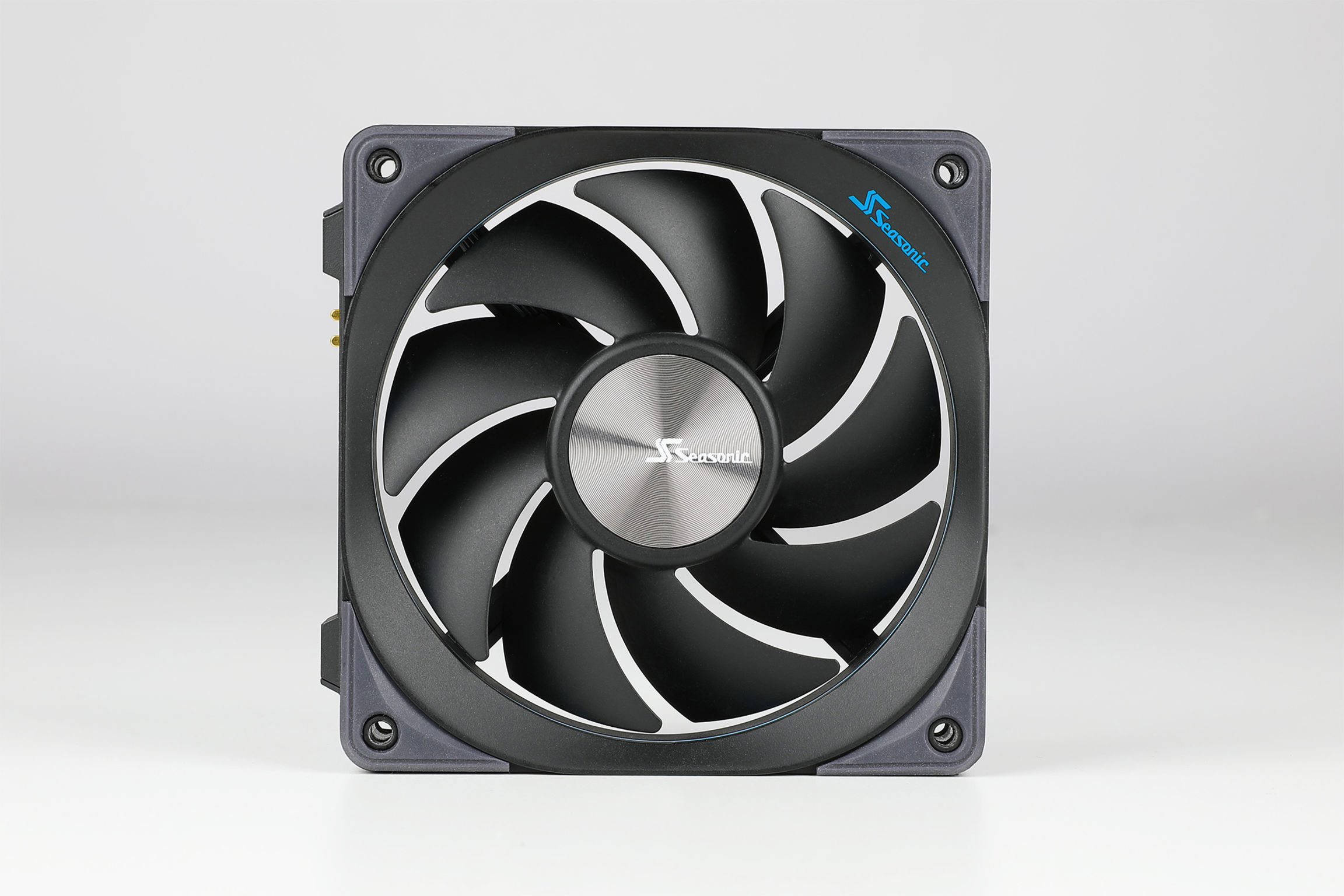 product design，E-sports/virtual reality technology products，Magnetic fan，