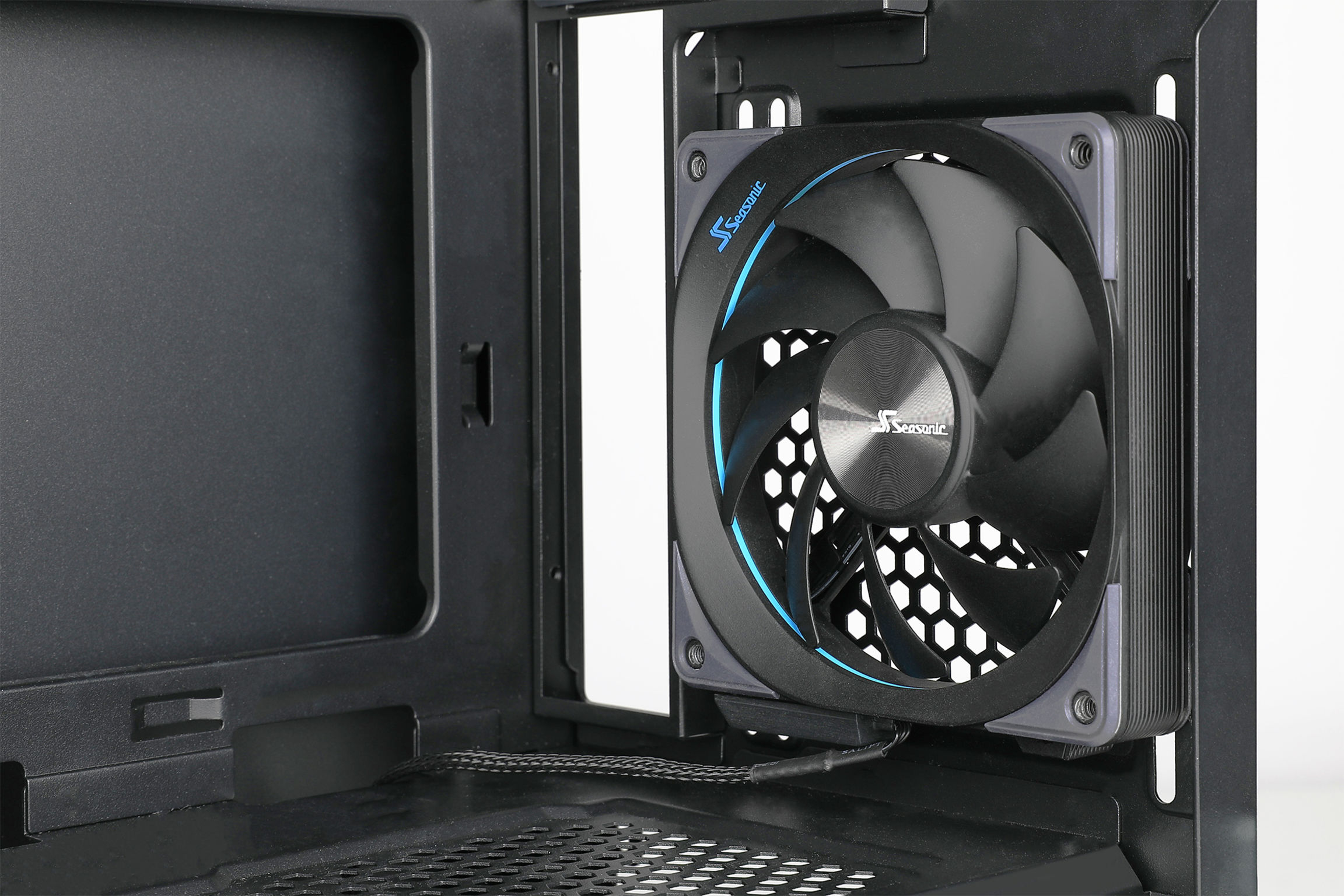 product design，E-sports/virtual reality technology products，Magnetic fan，