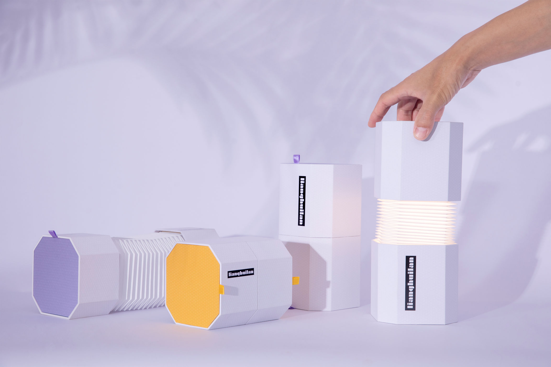 packing design，Consumer products，Origami lamp packaging，