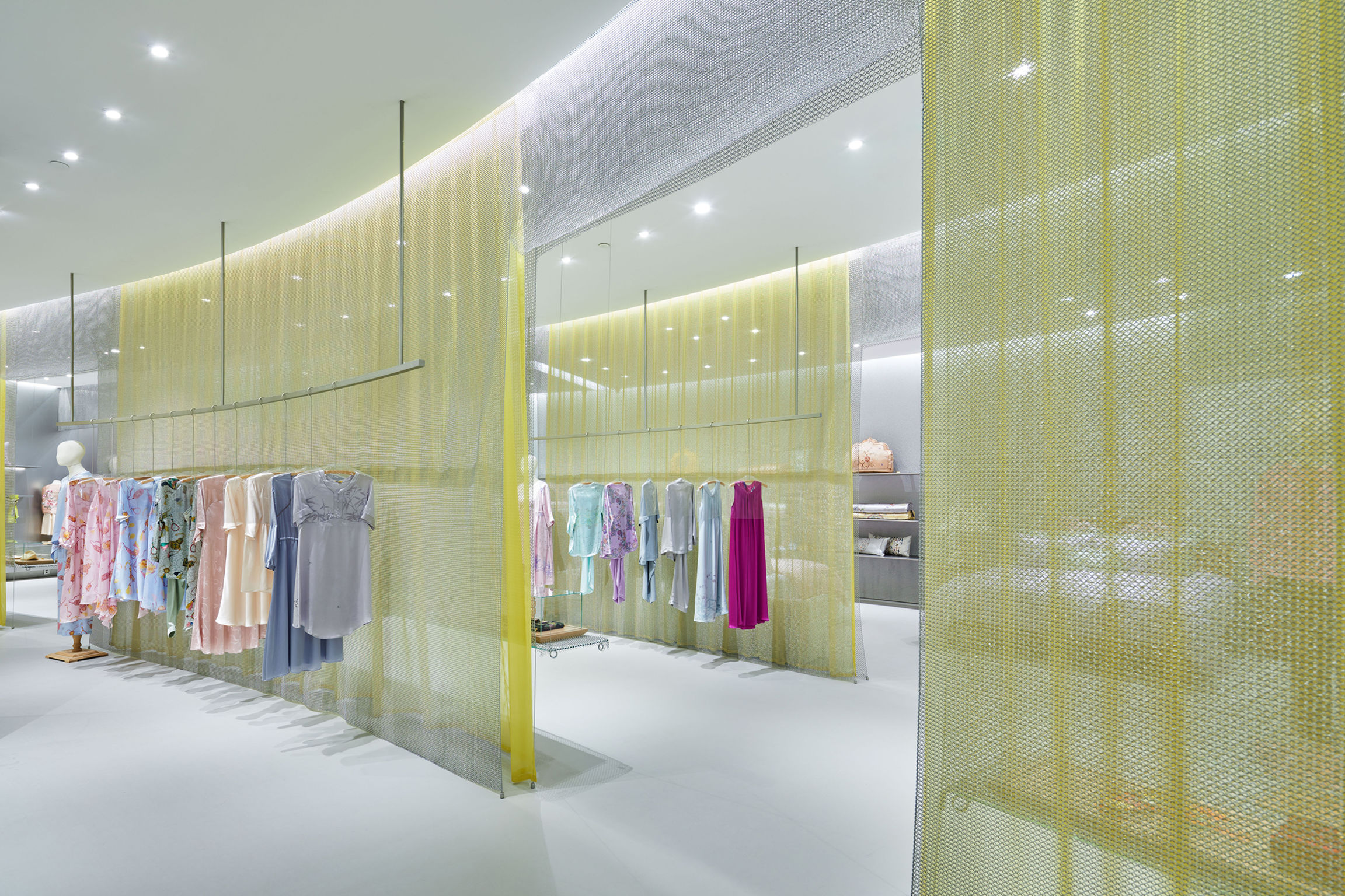 【2022年 iF设计奖】BEIJING HONG HUA BROCADE GARMENTS - 普象网