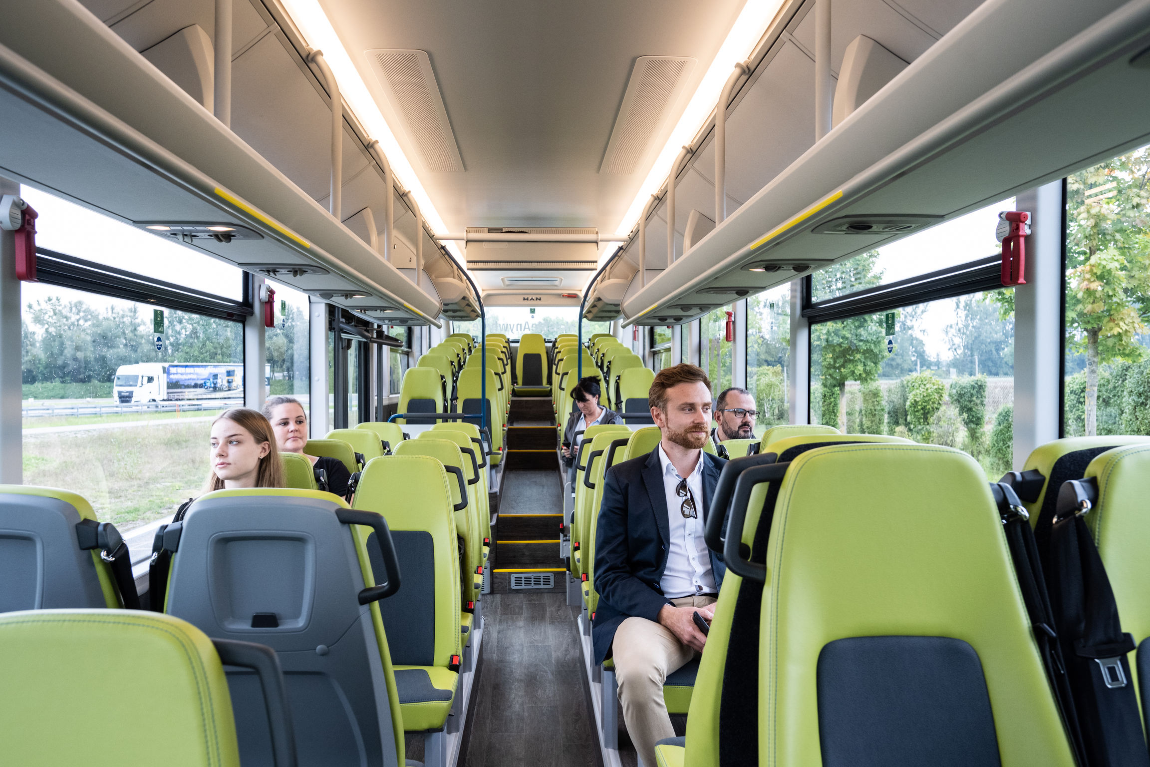 product design，Automobile/transportation，Low entrance bus，