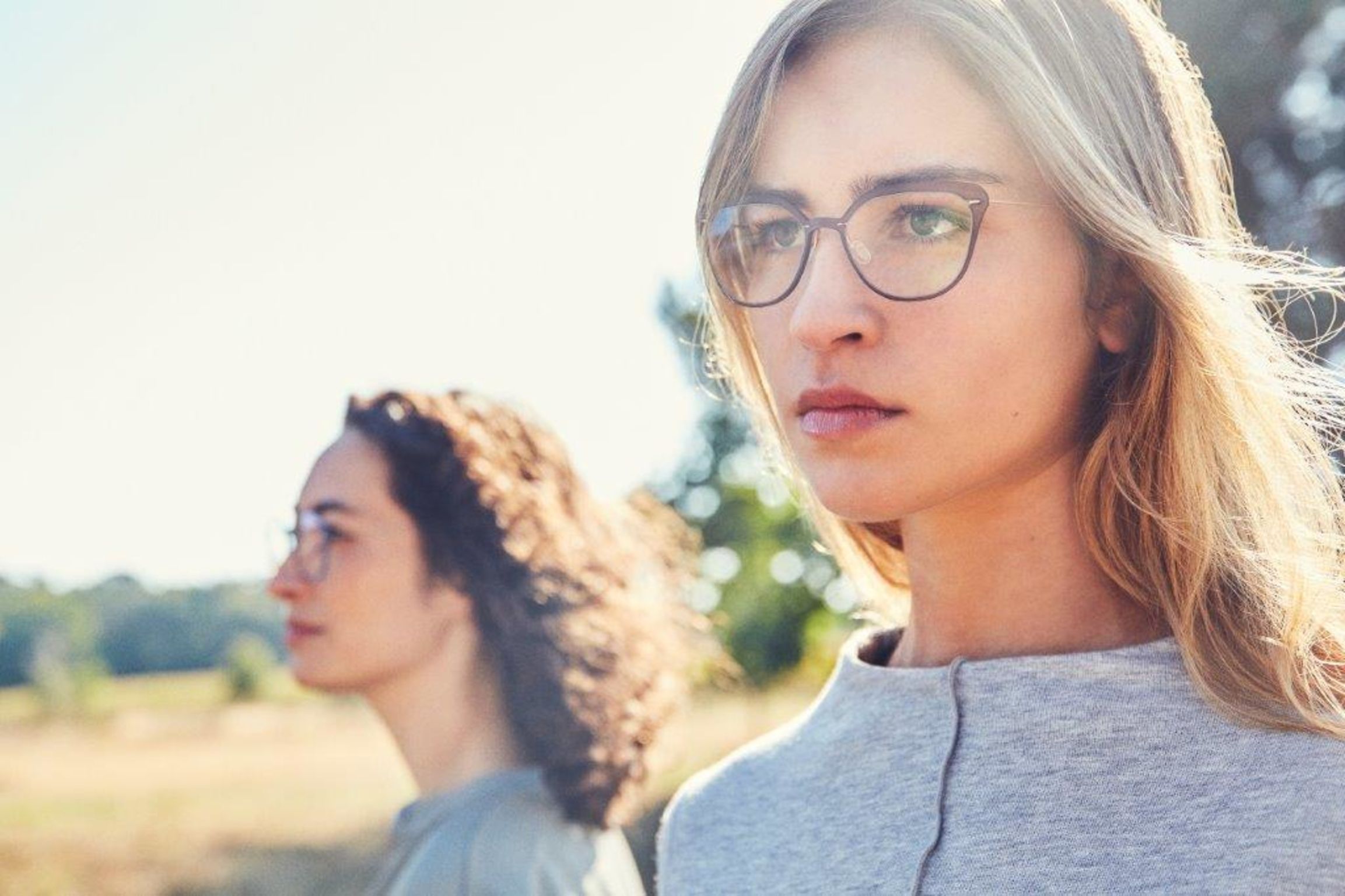 product design，leisure time，glasses，