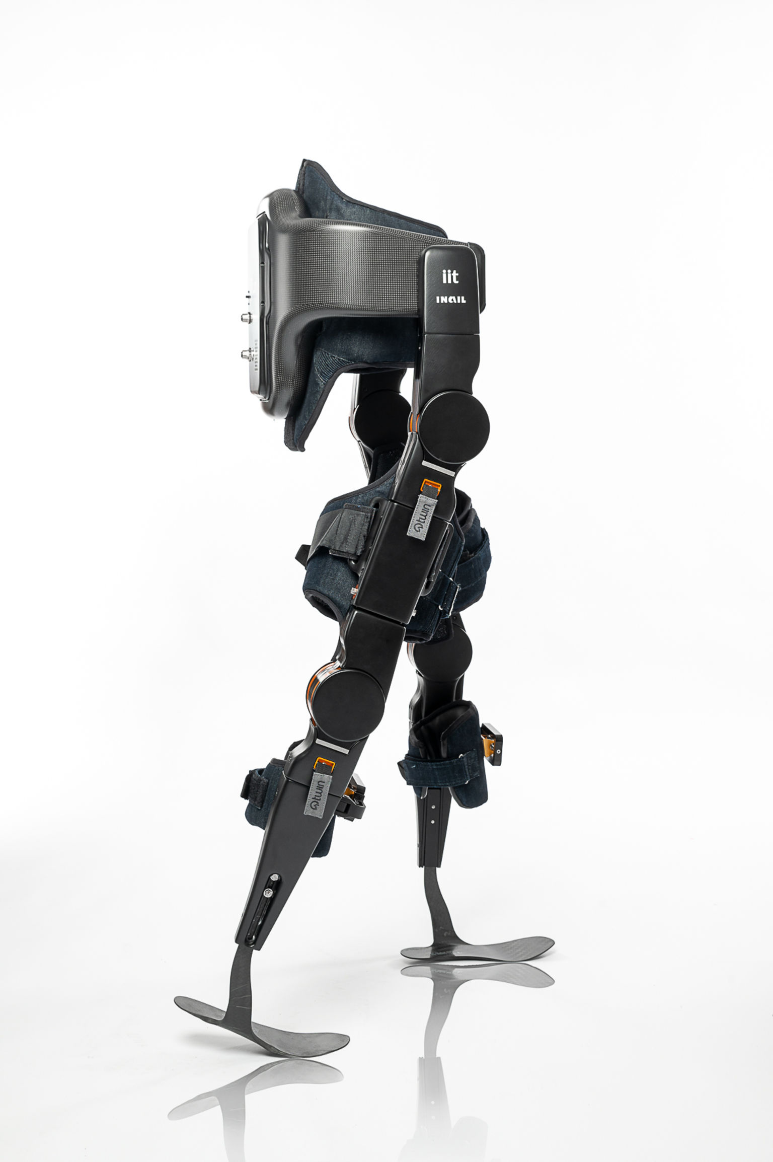 product design，Medicine/Health，paraplegic exoskeleton，