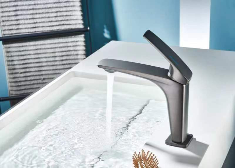 Light luxury，Simplicity，