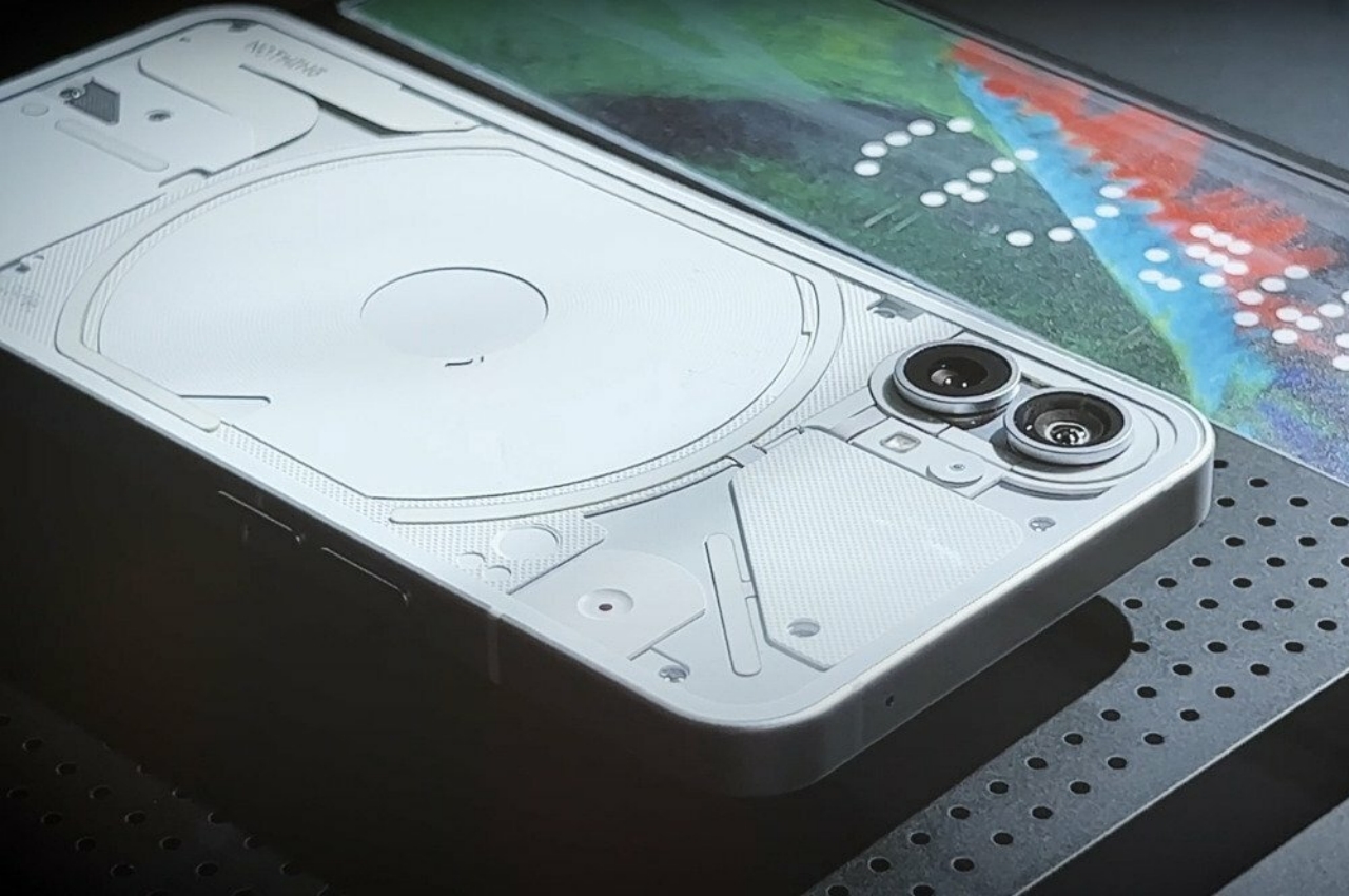 NOTHING PHONE，Minimalist，mobile phone，