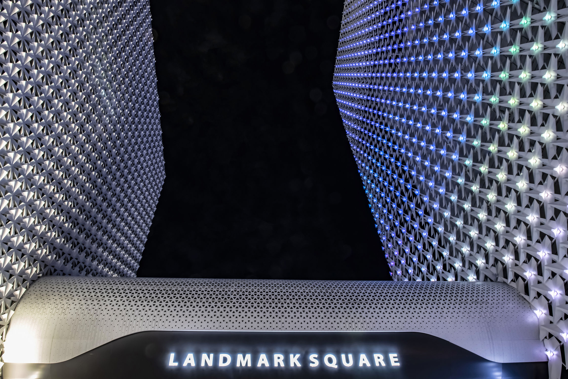 Architectural design，Commercial retail/sightseeing and leisure，Front，