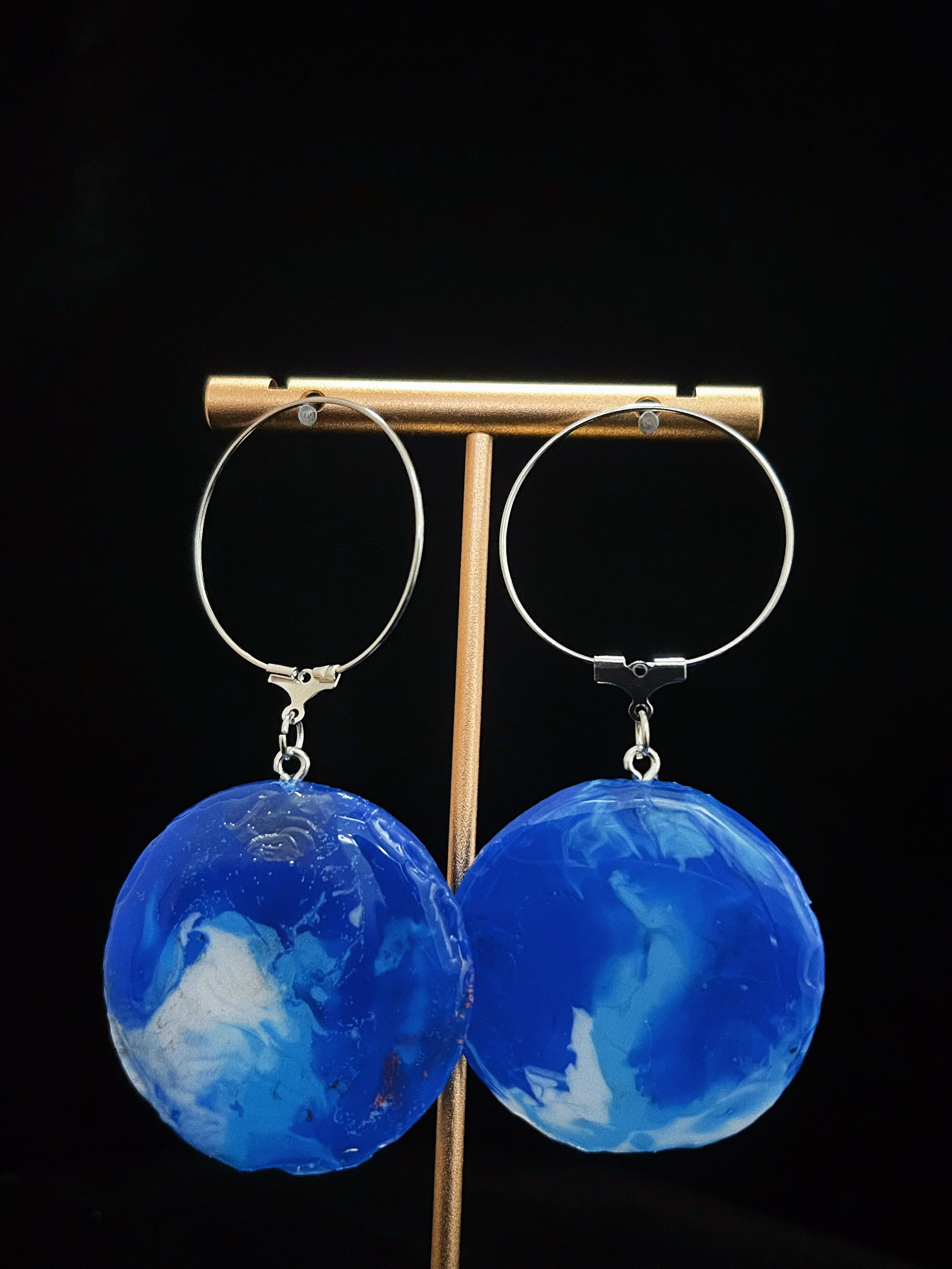 Sustainable design，environment protection，bottle cap，Earrings，regenerate，