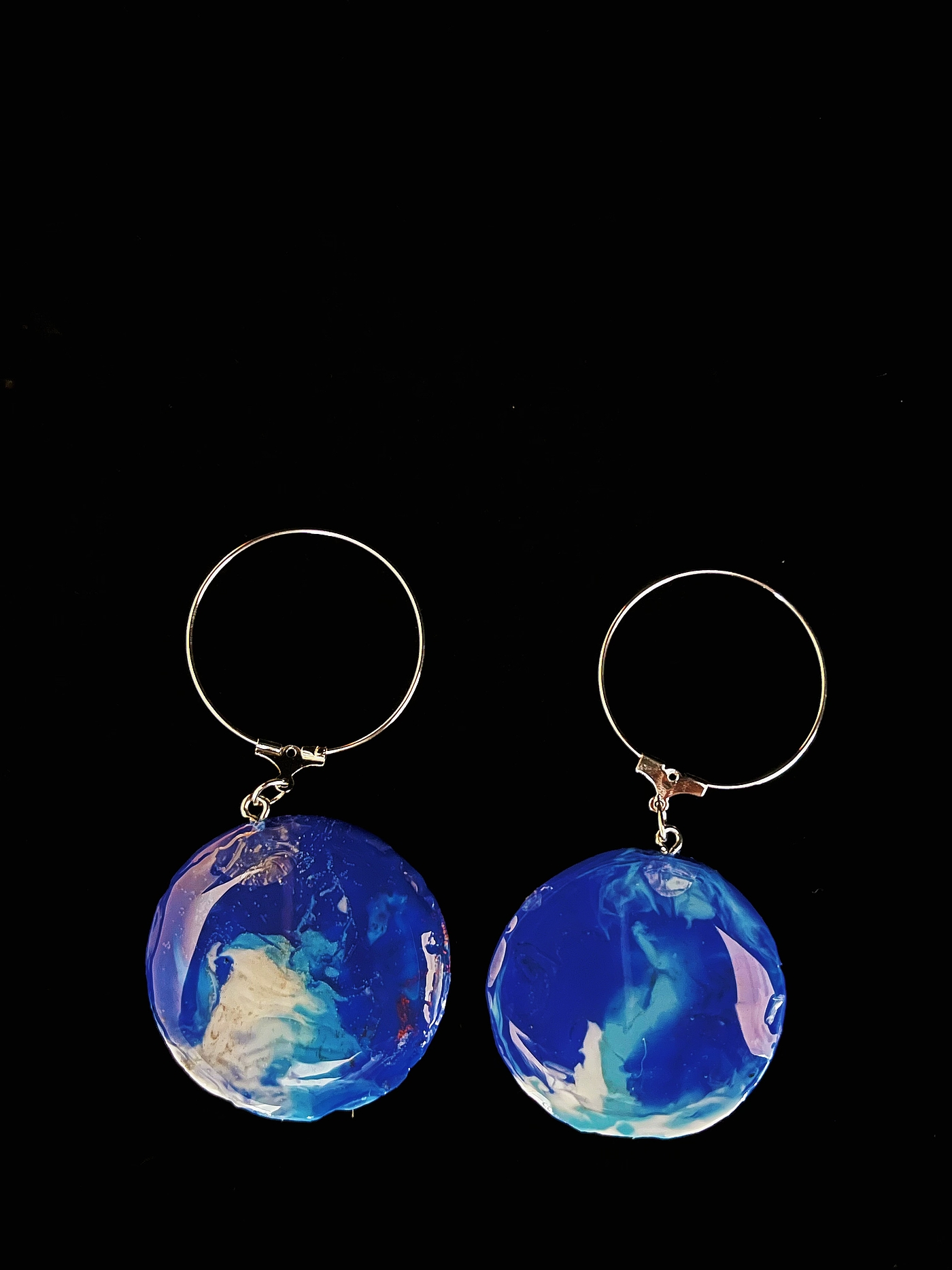 Sustainable design，environment protection，bottle cap，Earrings，regenerate，