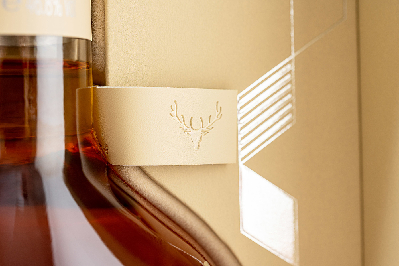 product design，bottle，The wine bottle，Wine bottle design，
