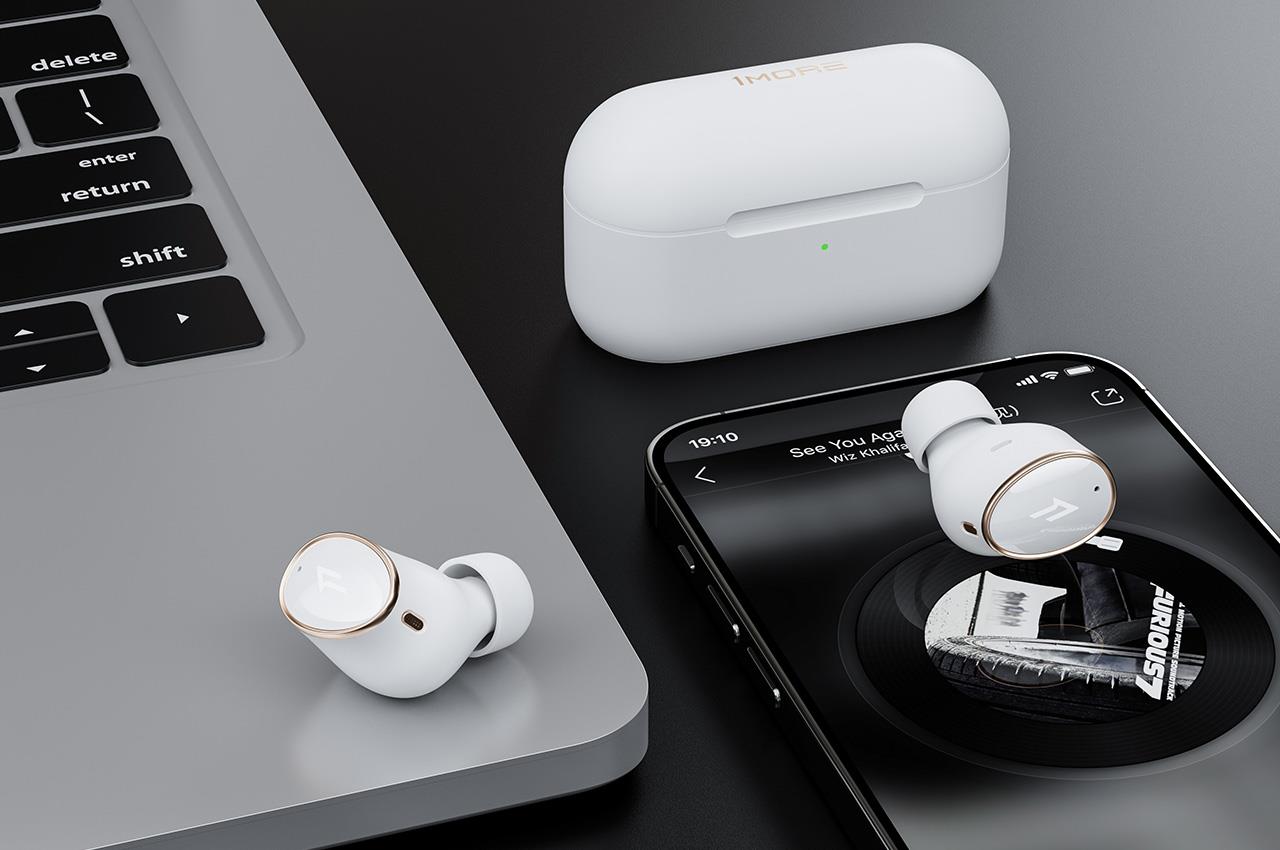 Bluetooth headset，product design，Appearance design，1MORE EVO，exquisite，