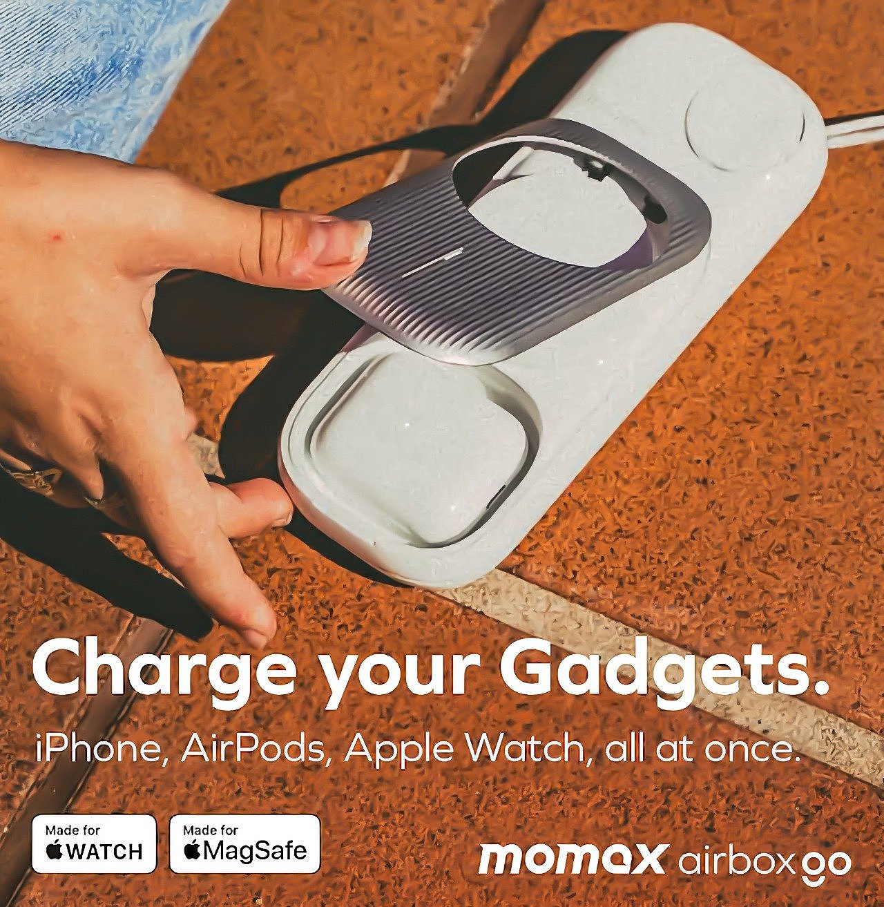 portable source，product design，MagSafe，New portable battery pack，Apple gadget，Momax Design，