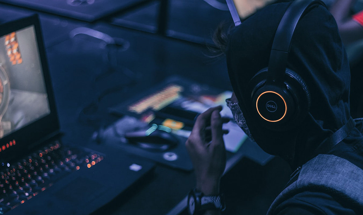 mouse，game，equipment，wireless，Ergonomics，