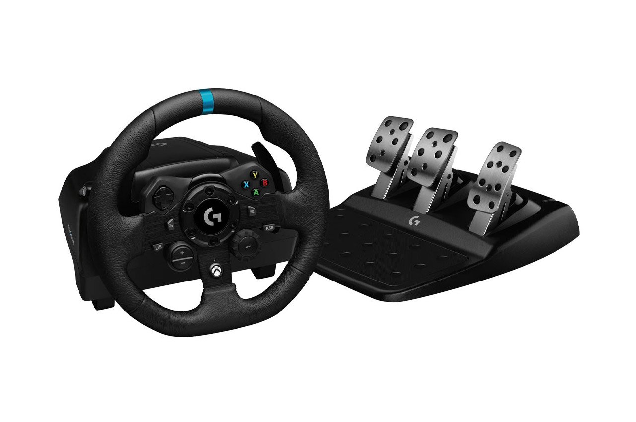 PRO racing steering wheel，PRO racing pedal，Simulated racing car，logitech，product design，