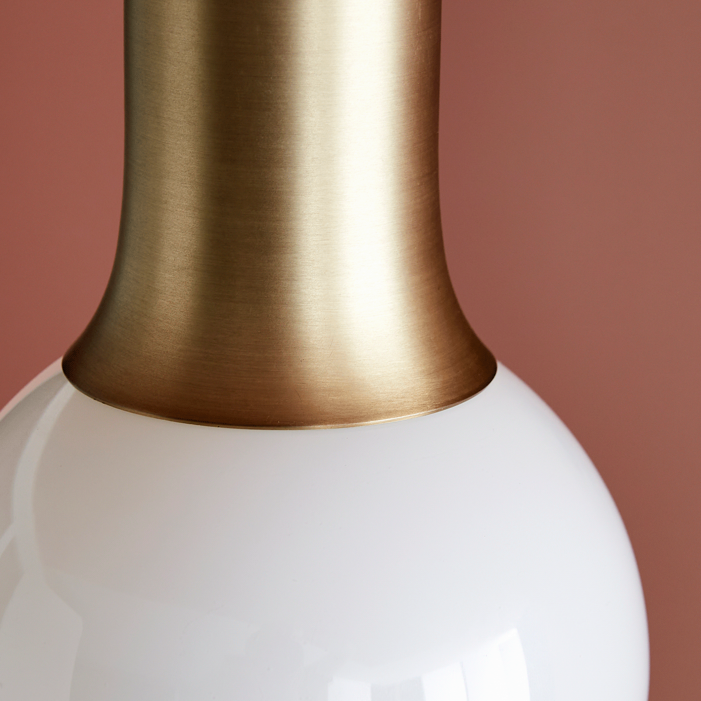 Antoine Gassion，a chandelier，product design，Mission Runway，Decorative bulb，