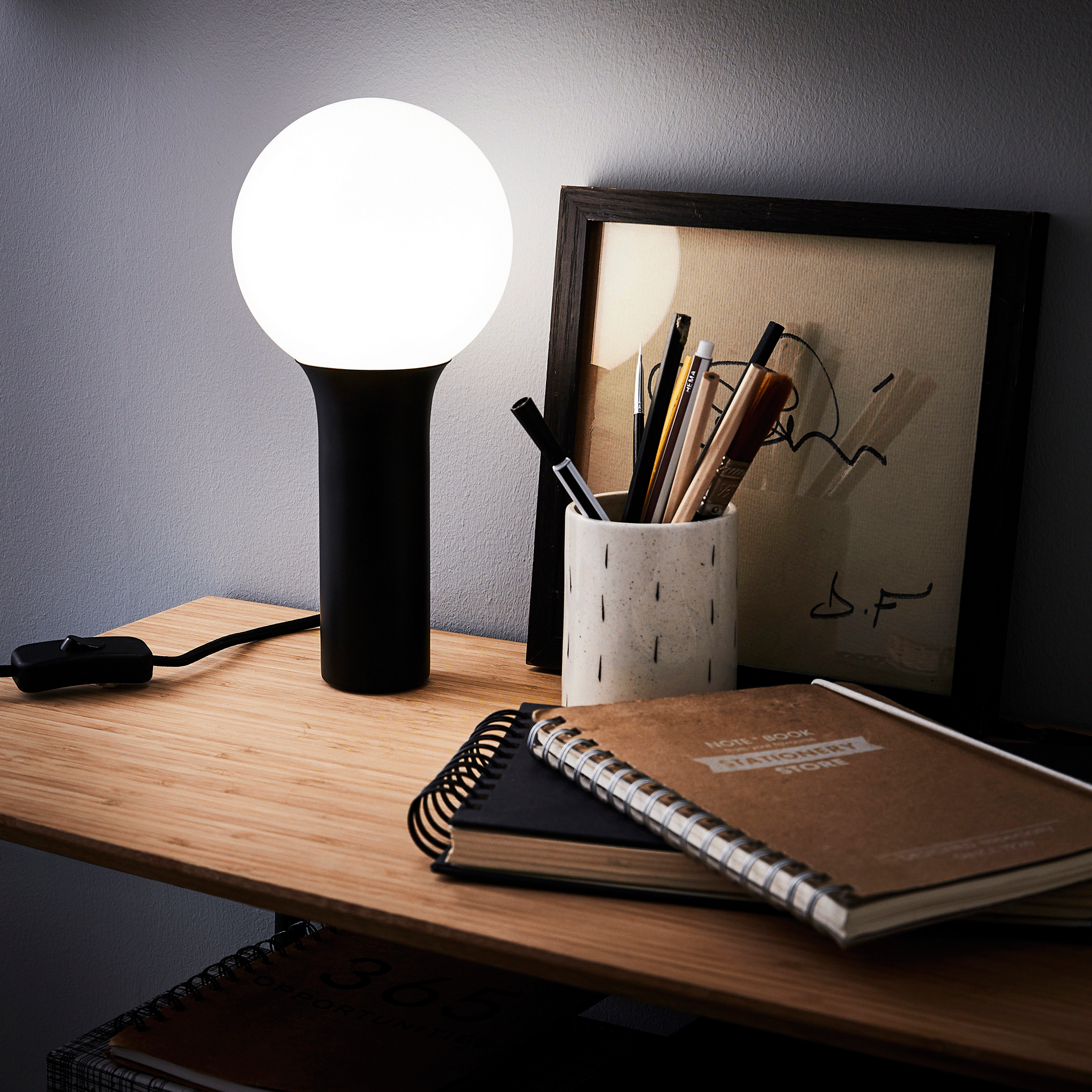 Antoine Gassion，a chandelier，product design，Mission Runway，Decorative bulb，