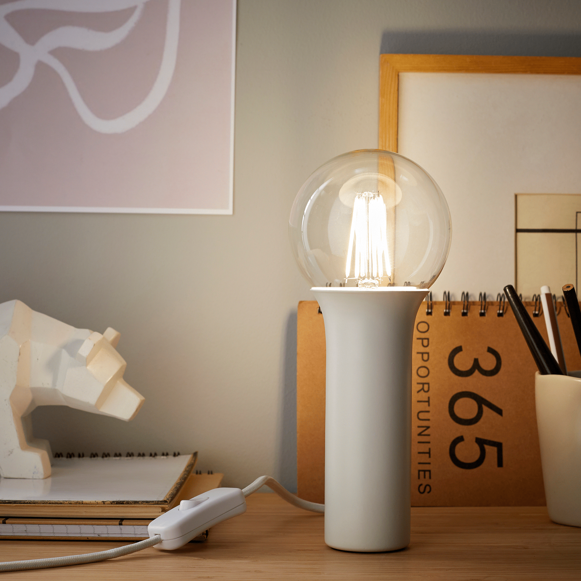 Antoine Gassion，a chandelier，product design，Mission Runway，Decorative bulb，