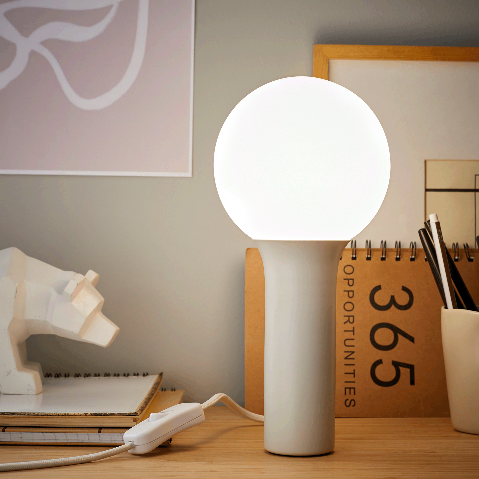 Antoine Gassion，a chandelier，product design，Mission Runway，Decorative bulb，