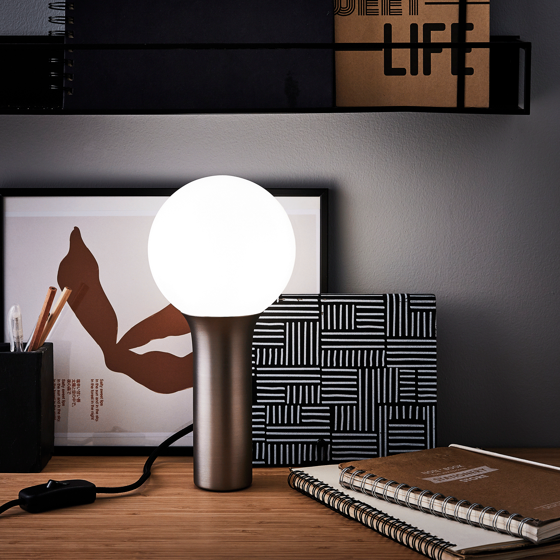 Antoine Gassion，a chandelier，product design，Mission Runway，Decorative bulb，