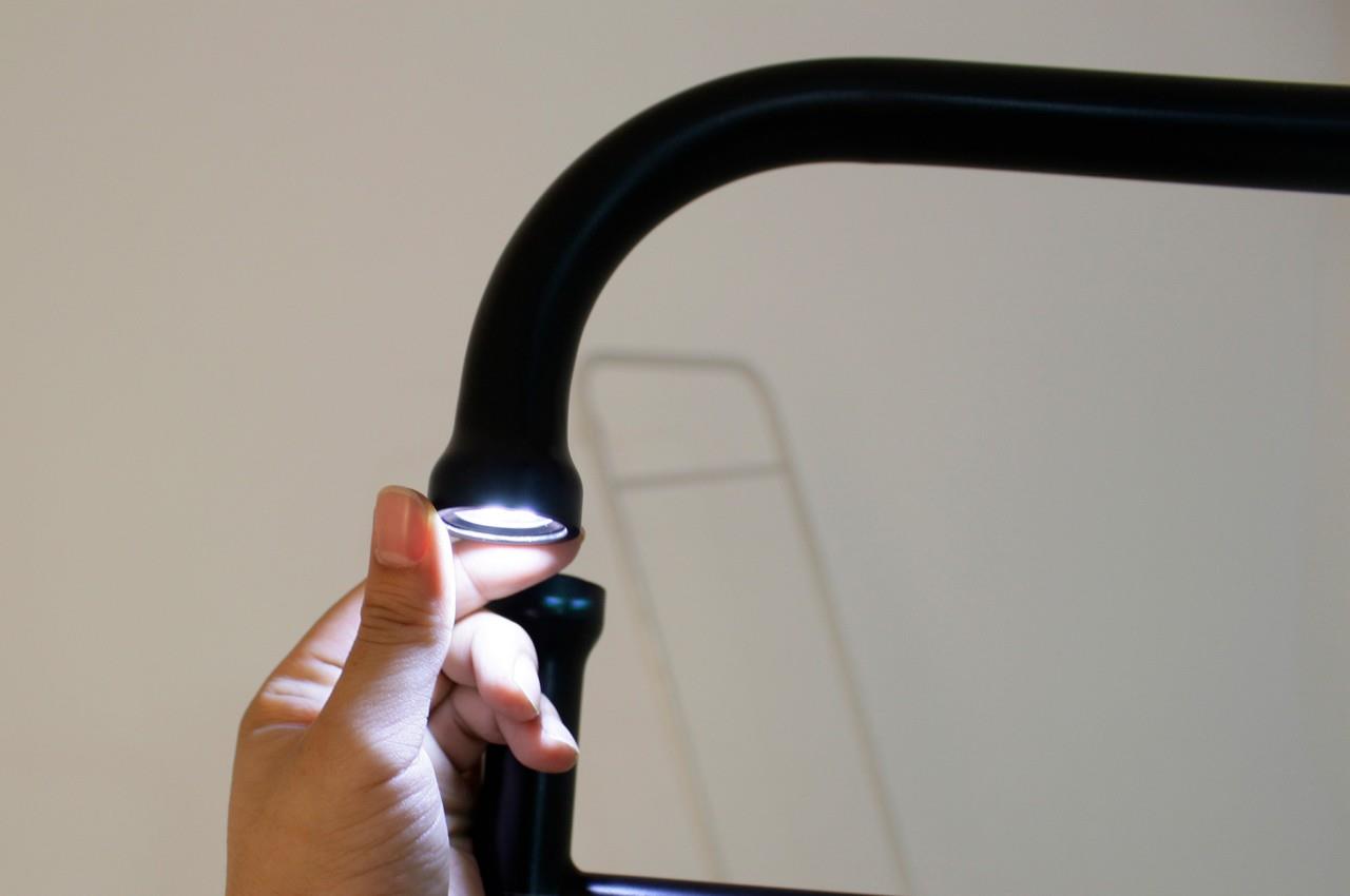 chair，product design，Industrial style，Simplicity，delicate，