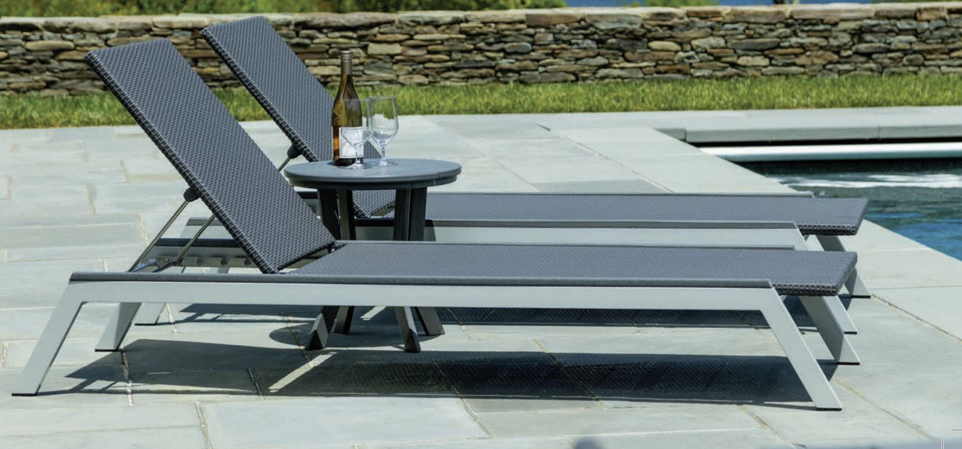 deck chair，Simplicity，Metal，woodiness，