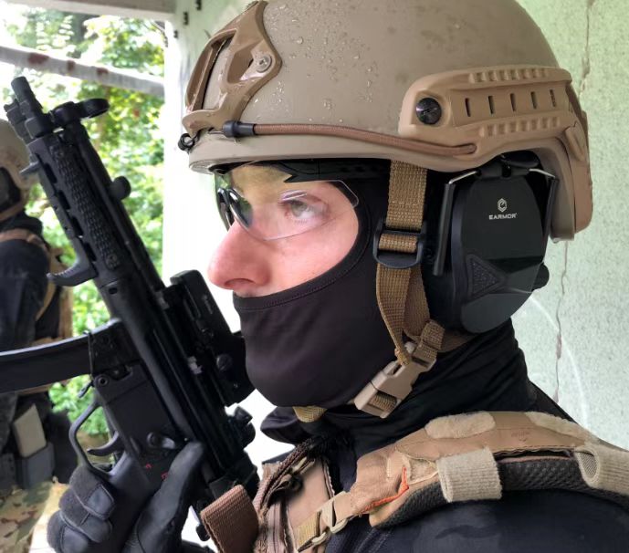 Physical noise reduction earphone, military earphone，tienvy，